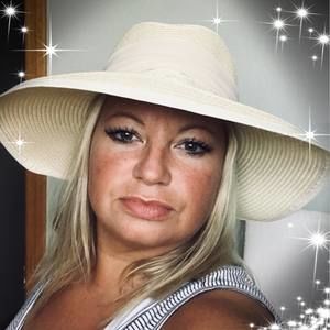 Meet your Posher, Kelli